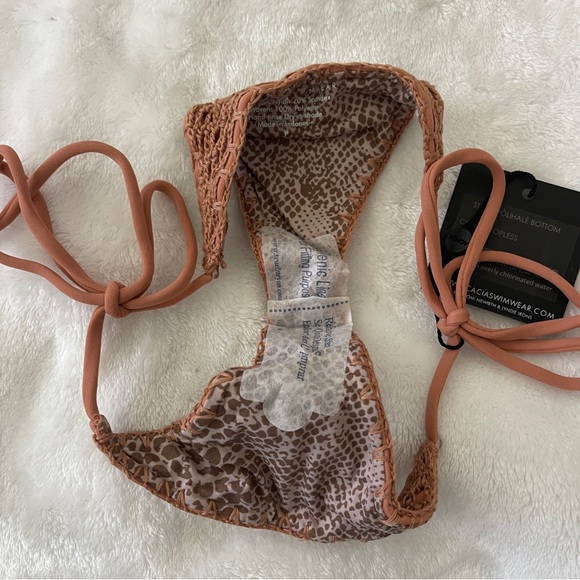 NWT XS Acacia Swimwear Topless Polihale crochet bikini bottoms - Picture 3 of 4